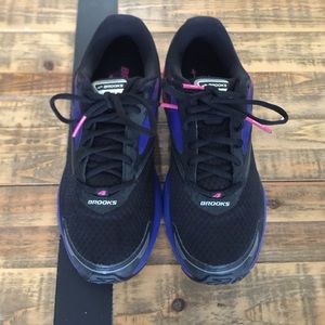 Women’s Brooks Launch 4 Running Shoes